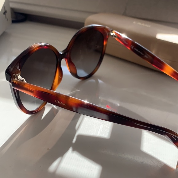 Chloe sunglasses & case AS IS - Picture 7 of 11